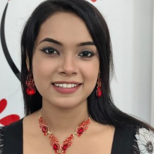 ডায়মন্ড কাট ক্রিস্টাল নেকলেস - লাল