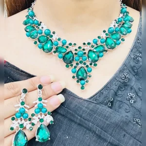 ডায়মন্ড কাট ক্রিস্টাল জেম স্টোন